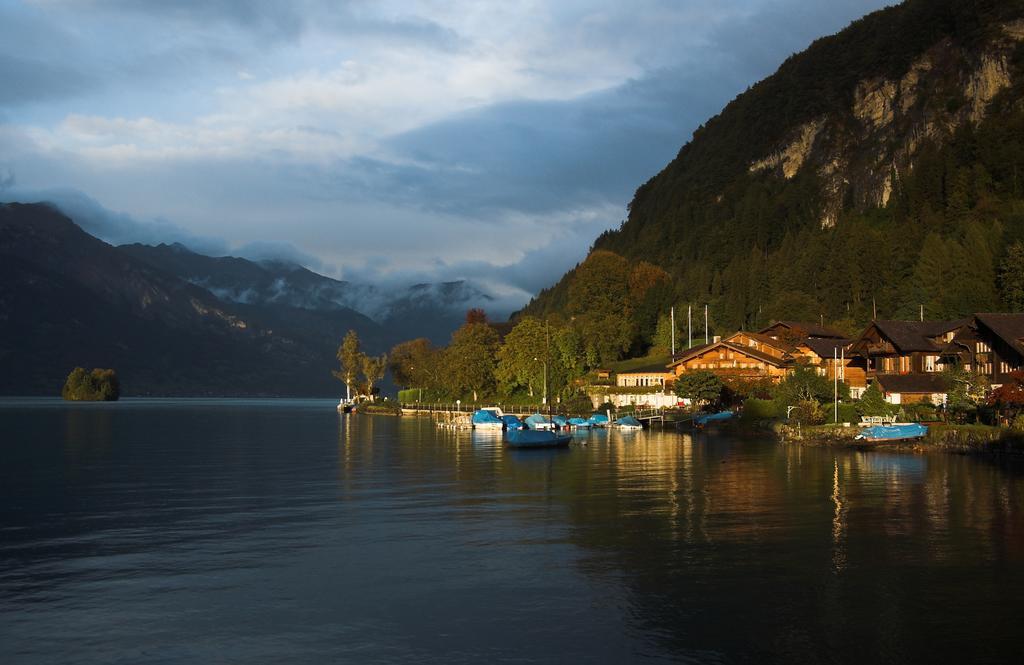 Family-Apartment Du Lac Iseltwald Quarto foto